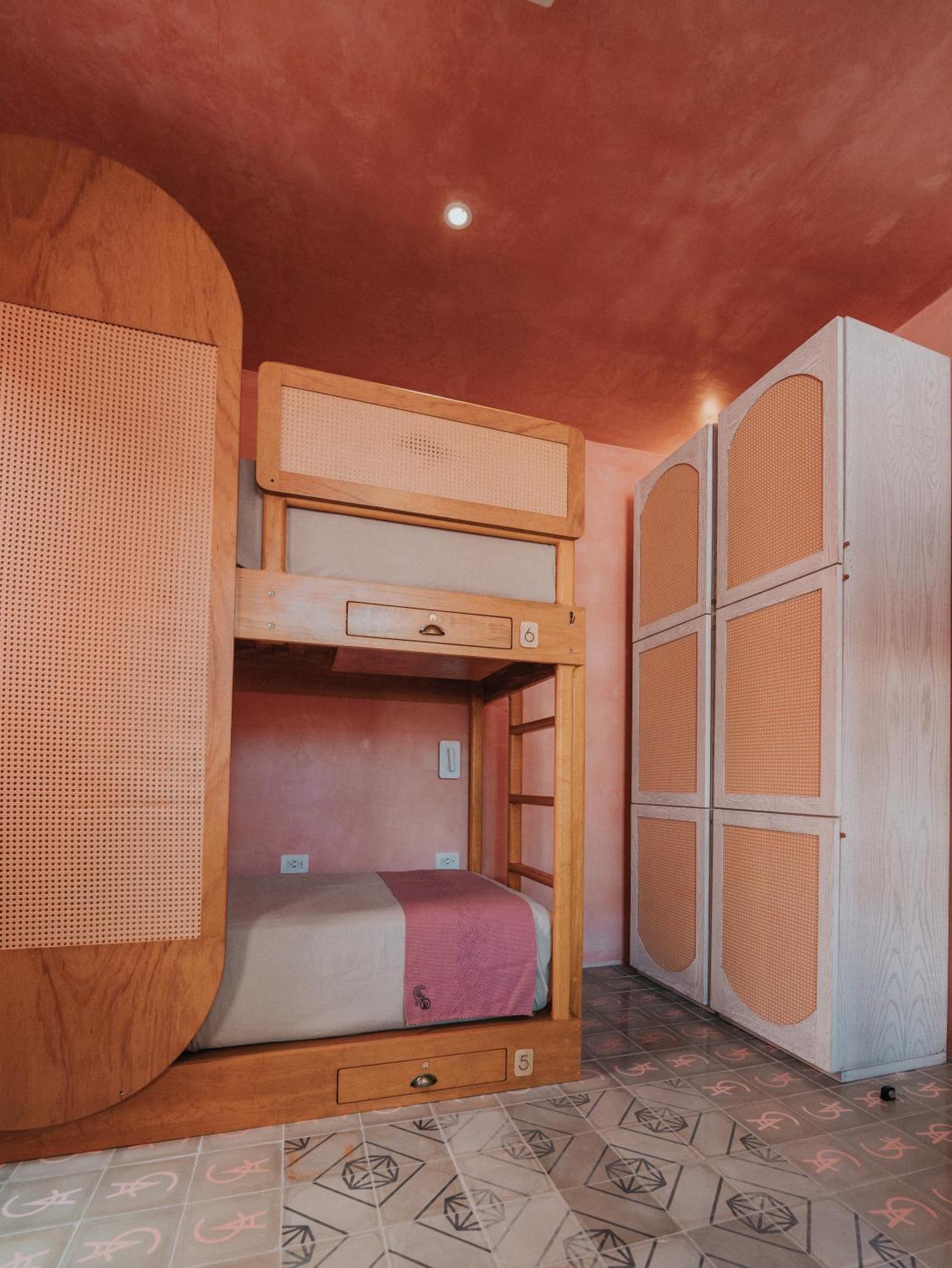 Casa Amate 61 Boutique Hostel Мерида Экстерьер фото