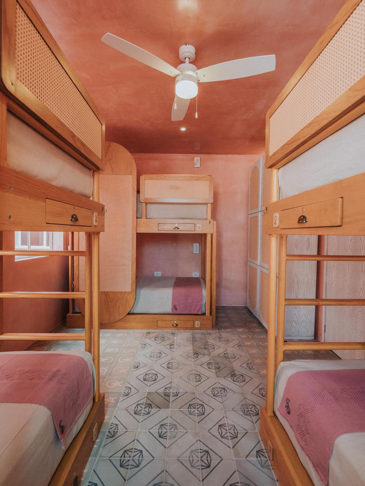 Casa Amate 61 Boutique Hostel Мерида Экстерьер фото